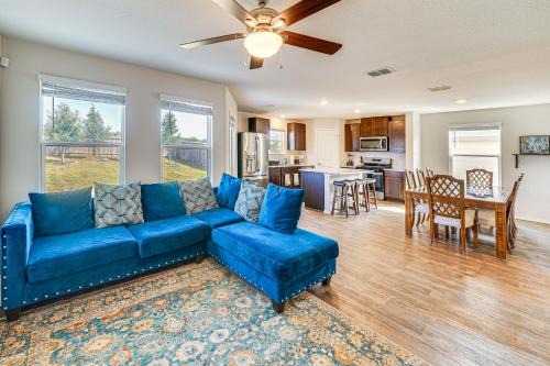 San Antonio Home with Pool Access 11 Mi to SeaWorld