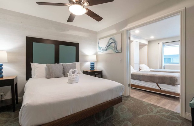 San Clemente Paradise Found! Private Patio, Kitchenette, Pool!