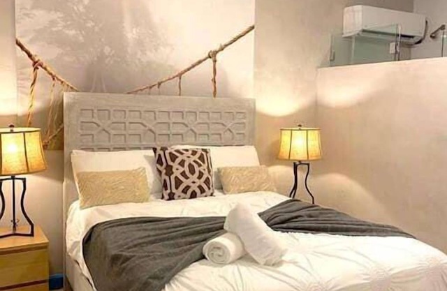 San Juan Best Location - Condado Beach - Restaurants Night life - Great full ser