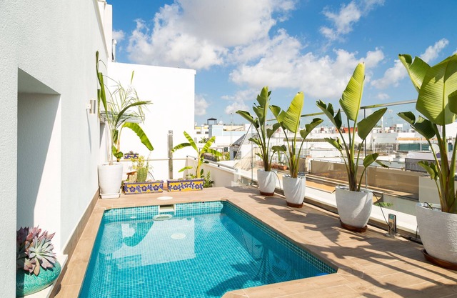 San Lorenzo. 3 bedrooms, terrace, private pool
