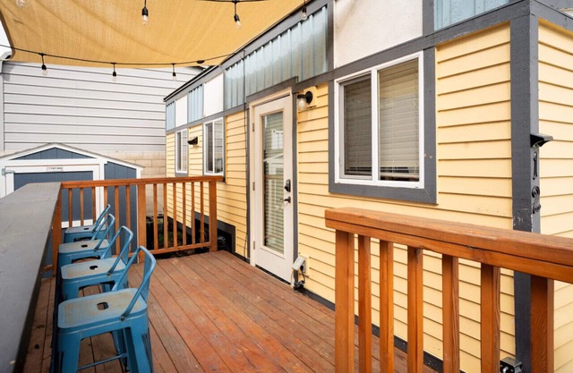 San Luis Obispo Sunshine Tiny Home with 2 Queens