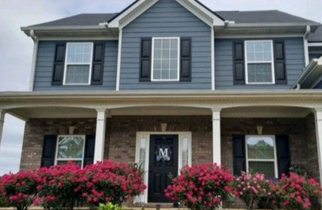 Sand Hill Comfort Entire Home 6 miles from Ft Benning!