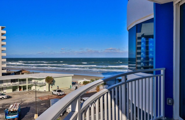 SAND 'N SURF -2/2 Oceanview Condo - PeckPlaza6NW, Lovely Beach Decor