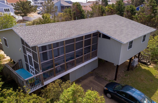 Sandbridge Beach Retreat with Great Screened Porches and new pool!