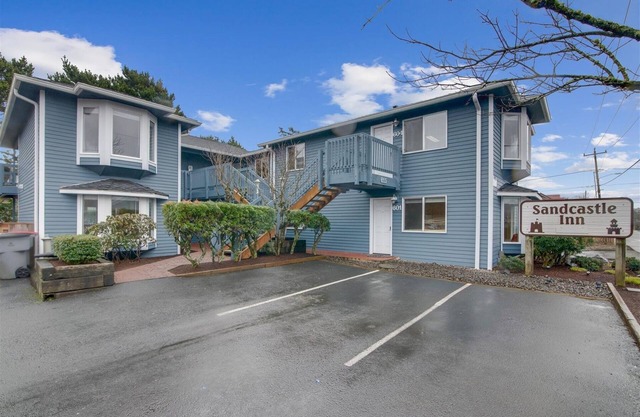 Sandcastle Inn #606 - Beachcomber Vacation Homes