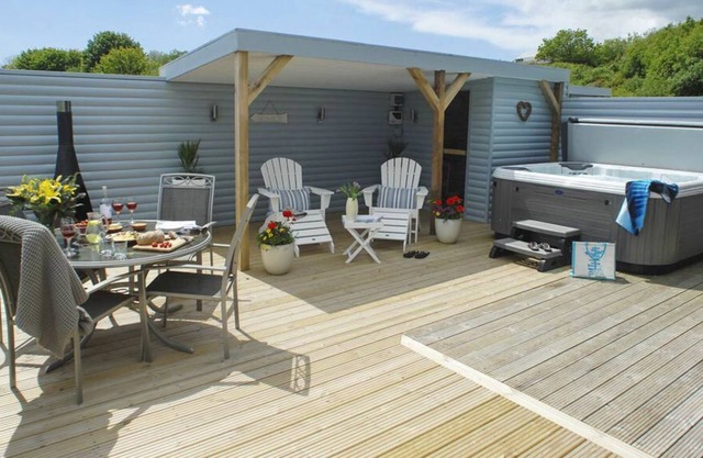 Sanderling House - Two Bedroom Villa, Sleeps 4