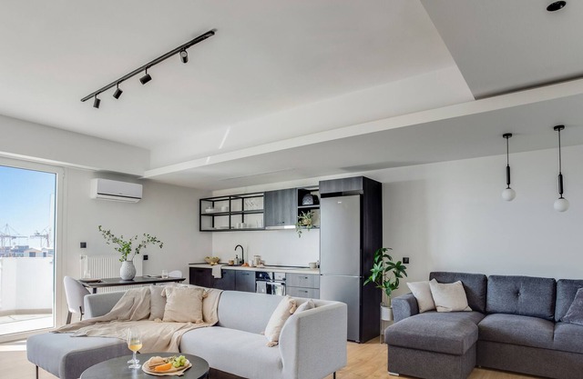 Sanders Arch - Modest 1-Bdr. Apt. w/ Sofa-Bed