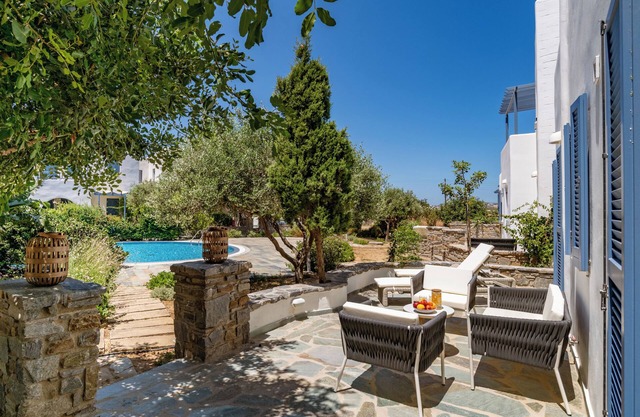Sanders Paros Gardens - Neat 1-Bdr Apt w Patio
