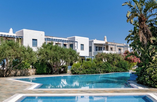 Sanders Paros Gardens - Bold 1-Bdr Apt w Patio