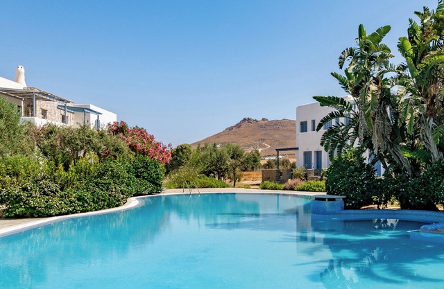Sanders Paros Gardens - Airy 1-Bdr Apt w Patio