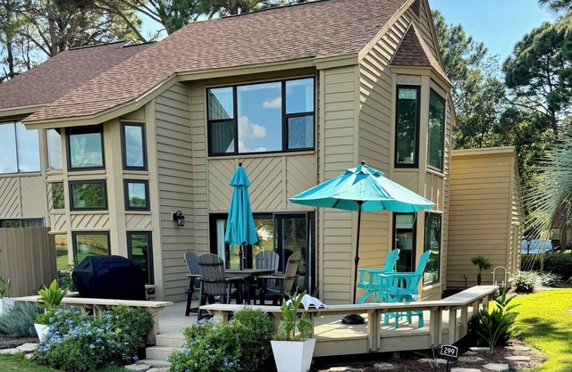 Sandestin - updated, equipped includes golf cart