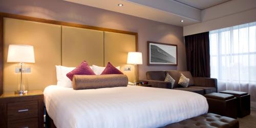 Sandman Signature London Gatwick Hotel