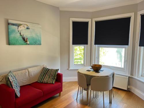 Sandown Seaside apartment First Floor Kasala