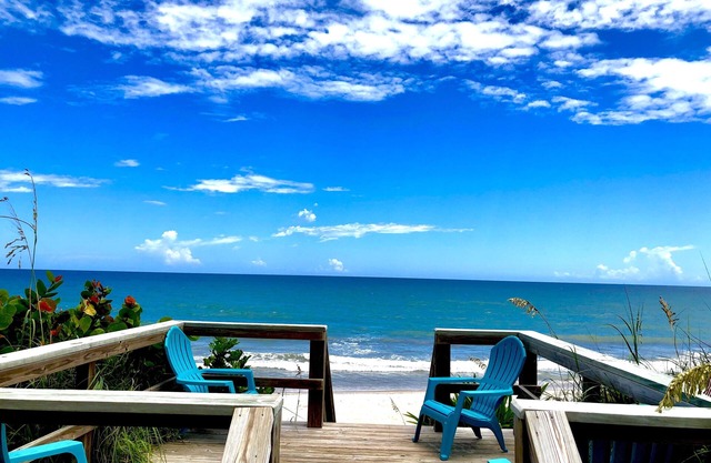 Sandpiper Suite 1: Find Serenity on private Melbourne Beach - Oceanfront style