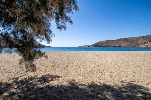 Sandy Beachfront House Ganema Serifos