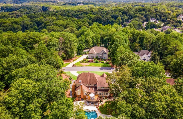 Sandy Springs Celebrity Estate on 2 acres