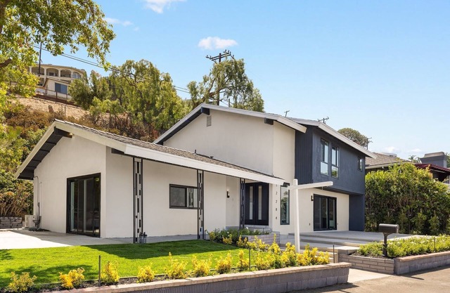 Santa Ana Family Escape – Spacious Home with Breathtaking Views