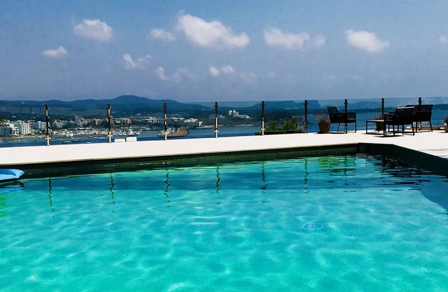 Santa Eularia Gepflegtes Poolhaus Terrasse, Pool, Traumhafter Meerblick
