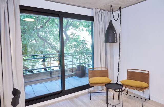 Santa Eulalia: Spacious room for 5 persons