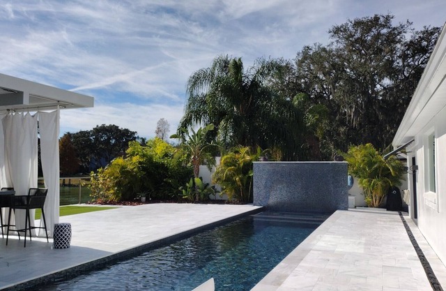 Santorini Oasis on Swan Lake