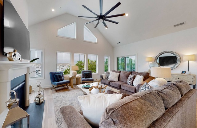 Sapphire Sol | House in Ocean City with elevator, roof deck, grill, streaming