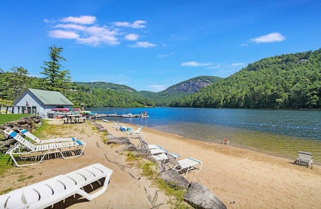 Sapphire Valley Cabin - Many Resort Amenities!