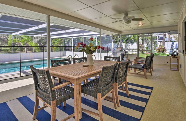 Sarasota Family Home w/ Pool - 8 Mi to Beach!