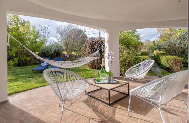 Sardinia Re - Villa Fioretta Flowers Apartments - Garden Apartment