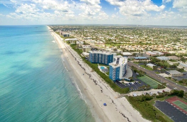 Satellite Beach Direct Oceanfront on the Sand Renovated and Upgraded