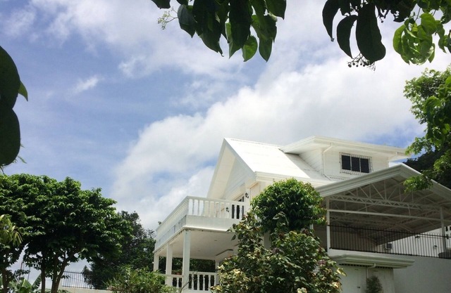 Satori Suites Basay.