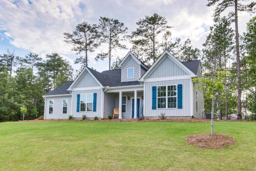Savannah Lakes Village Home Golf and Hike!