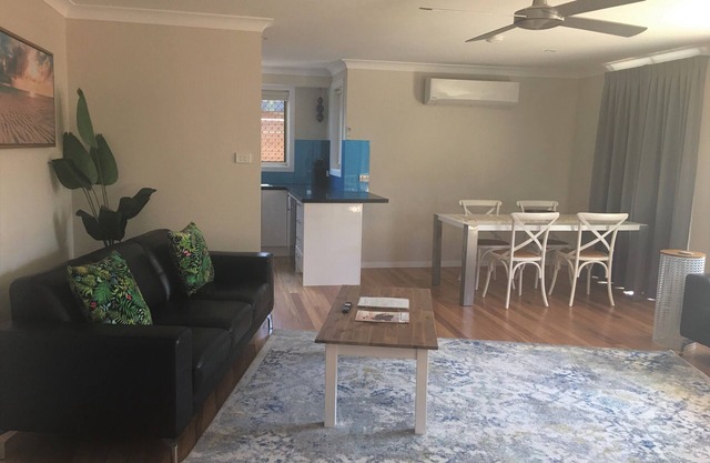 Sawtell Seaside Villas B Location Location! 2 bedroom 2 bathroom