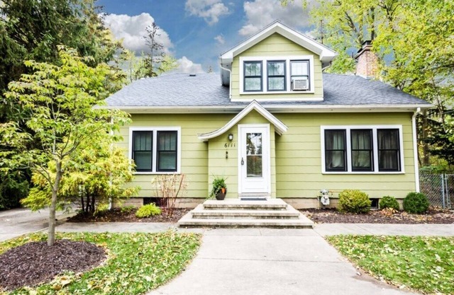 Sawyer Retreat With Private Heated Pool!