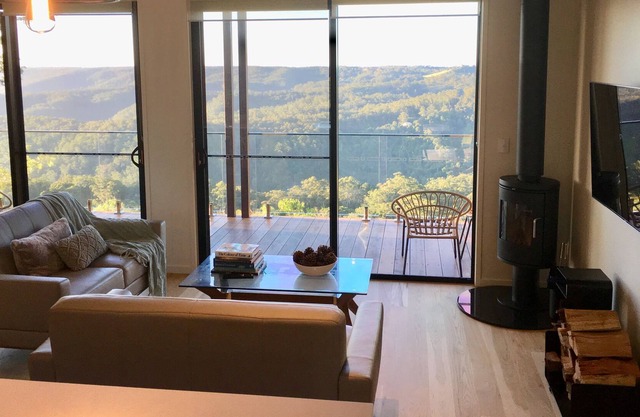 Scandinavian Cabin - Maleny - One Bedroom