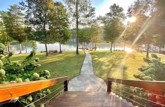 Scenic 4BR Lake House | Kayaks,Dock & Cozy Firepit