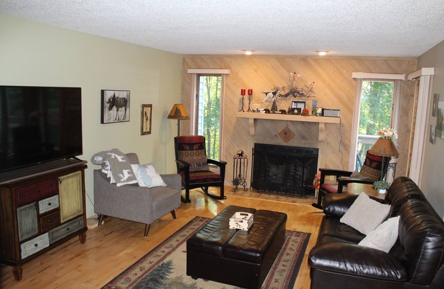 Scenic condo