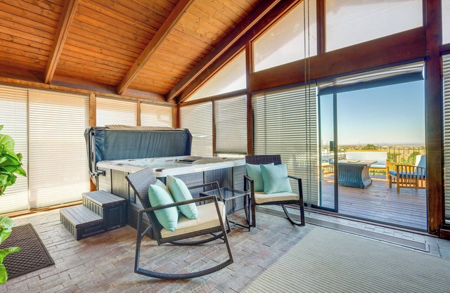 Scenic Santa Fe Vacation Rental w/Views + Hot Tub