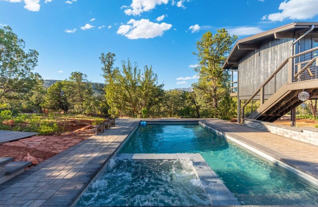 Scenic Sedona Private Studio with Pool & Hot Tub