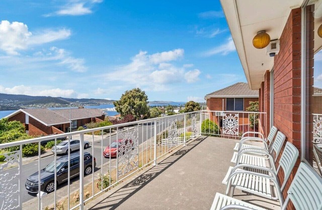 Scenic Urban Retreat, Close to CBD Sleeps10