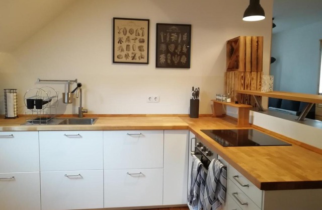 Schlossblick Apartment für 4 mit Küche Kamin Netflix Parken und Hofladen