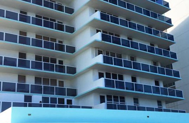 SEA AIR TOWERS Hollywood Beach, Florida