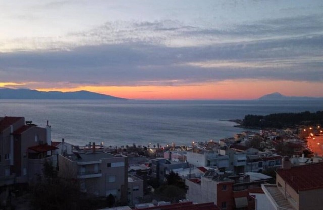Sea Aura . Apartment With Great View 5 Minutes to the Beach