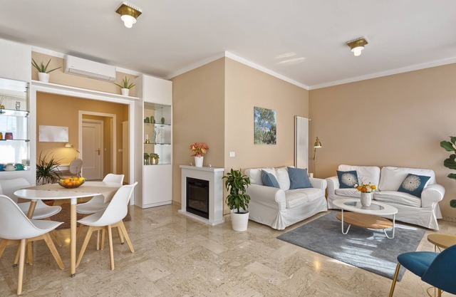 Sea, beach and our 'La Liberta' vacation apartment - perfect for your vacation!