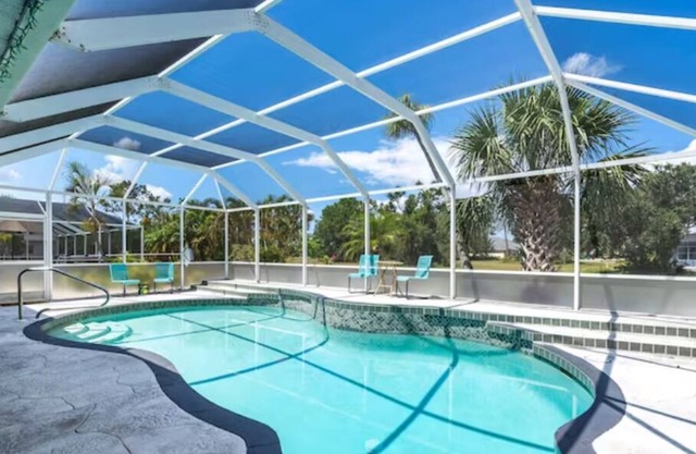 Sea Blue Vista 3 bedroom 2 bathroom home with heated Pool
