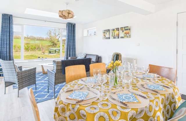 Sea Breeze Your Coastal Sanctuary in Sandown