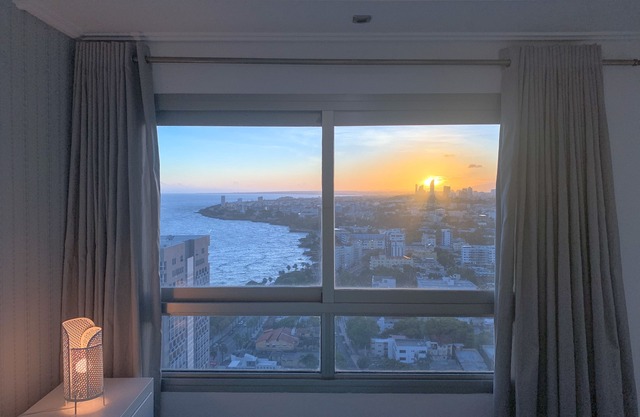 SEA + City View - High Floor with balcony ☀