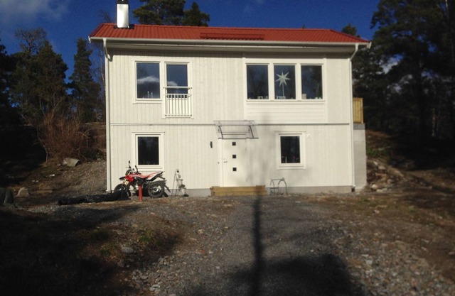 Sea-close sutter meadow house 108 sqm in a south facing position, protected plot 2450 sqm