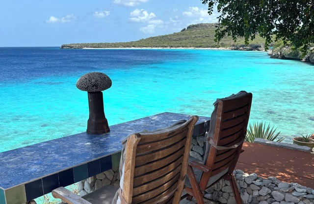 SEA FRONT-Private, natural, couples-only.unique paradise focused on peace