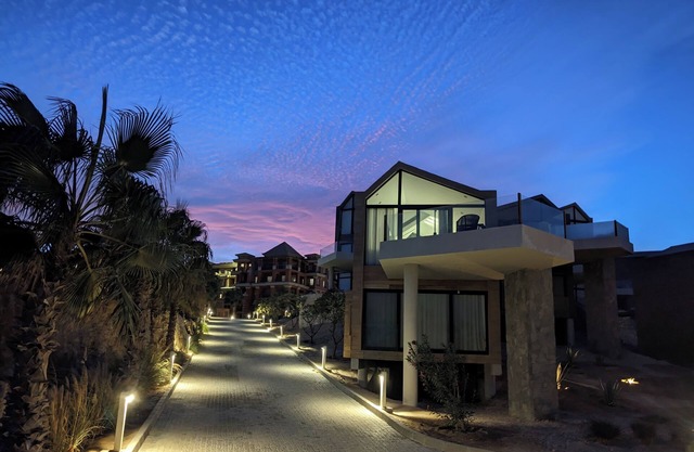 Sea & Golf View 2BR Soma Bay Villa with Free Beach & Pool Access