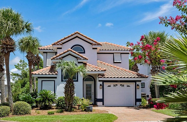 Sea La Vie | 2 Pools | 2 Kitchens | Weddings | Gated Beach Compound